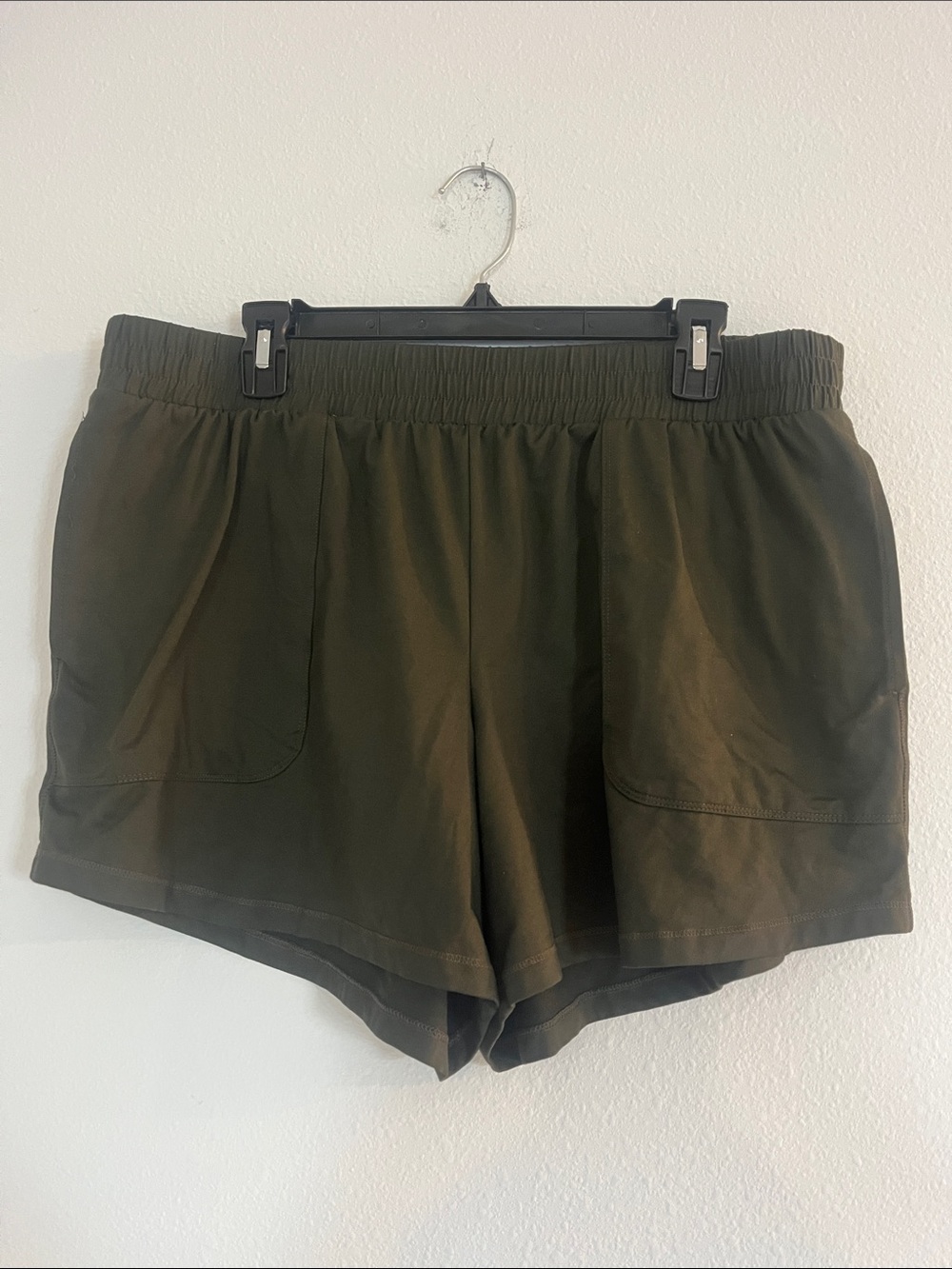 All in Motion Green Pull On Shorts